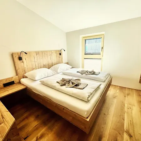 Deluxe Gries Nina * 슈라드밍